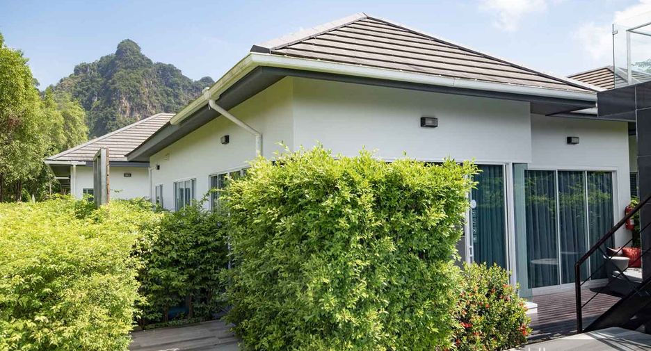For sale 3 bedrooms villa in Mueang Krabi, Krabi