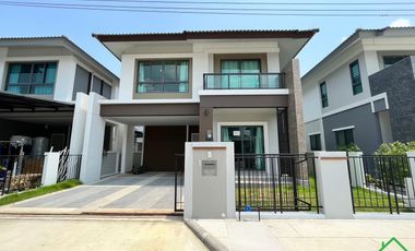 For rent 3 Beds house in Saraphi, Chiang Mai