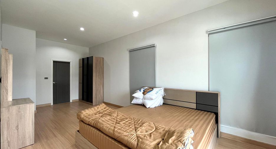 For rent 3 bedrooms house in Saraphi, Chiang Mai