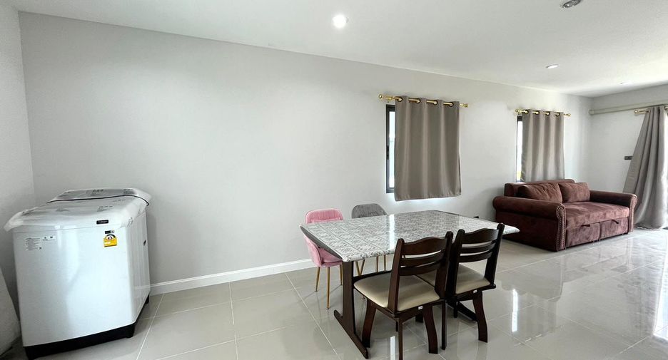 For rent 3 bedrooms house in Saraphi, Chiang Mai
