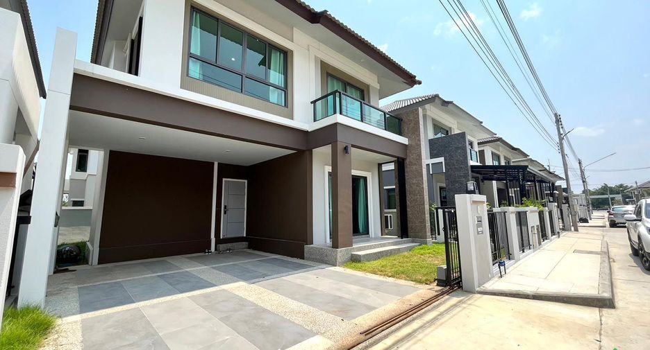 For rent 3 bedrooms house in Saraphi, Chiang Mai