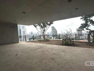Condo en venta de 4 habitaciones en Yan Nawa, Bangkok