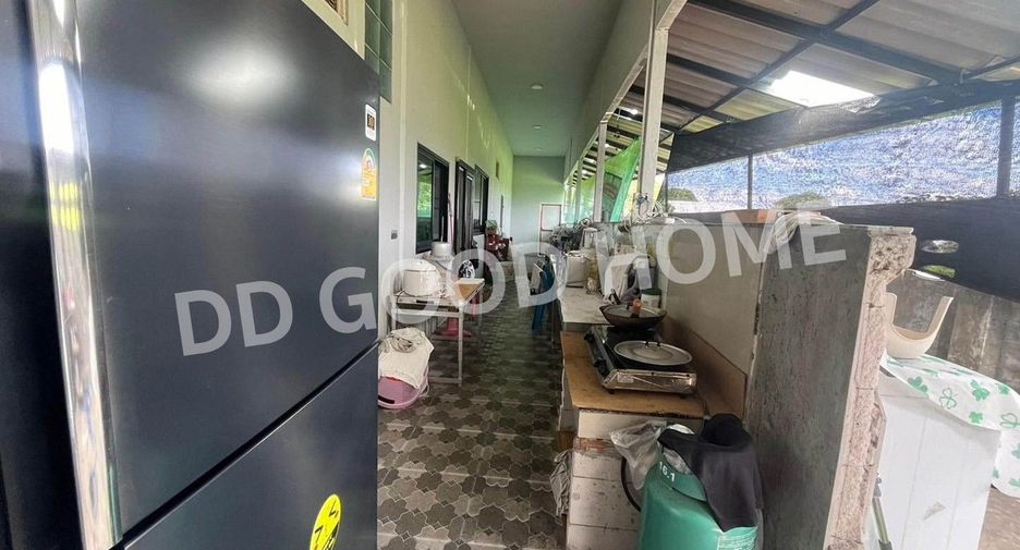For sale 4 bedrooms house in Sao Hai, Saraburi