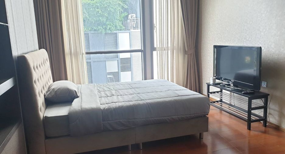 For rent and for sale 2 bedrooms condo in Watthana, Bangkok