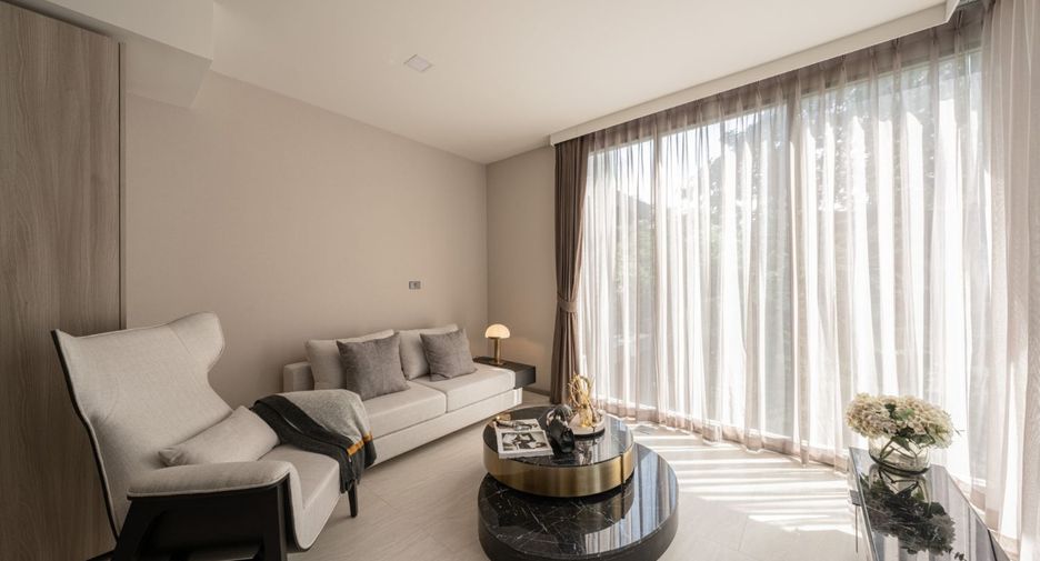 For sale 1 bed condo in Khlong Toei, Bangkok