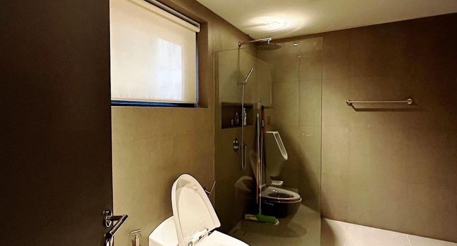 For sale 5 bedrooms retail Space in Prawet, Bangkok
