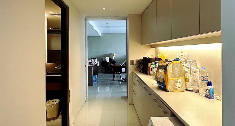 For sale 5 bedrooms retail Space in Prawet, Bangkok