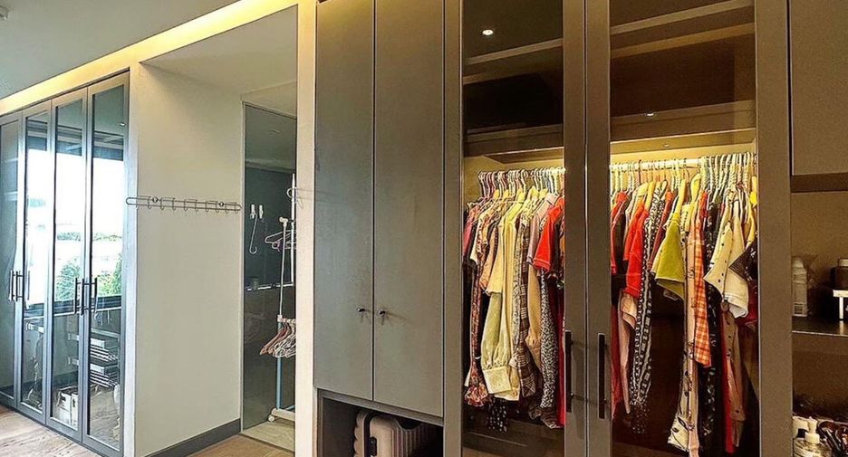For sale 5 bedrooms retail Space in Prawet, Bangkok