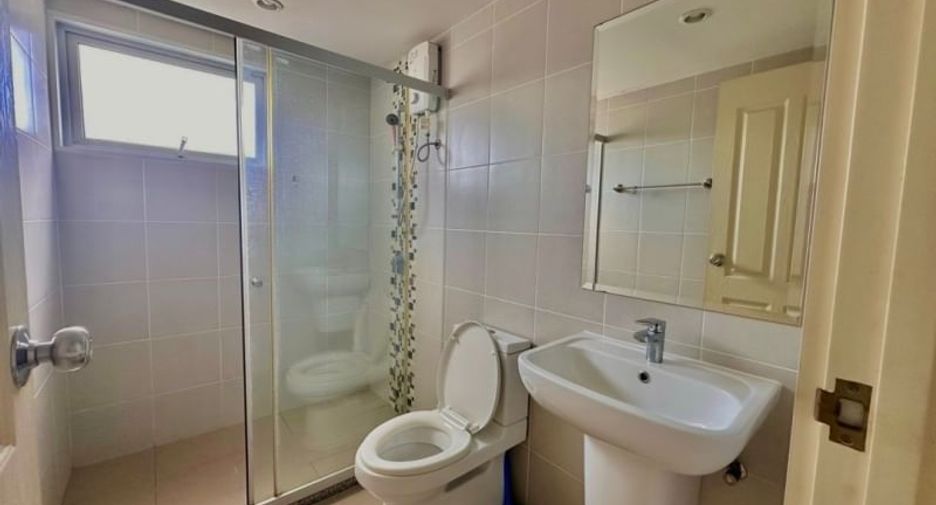 For sale 1 bed condo in Mueang Chon Buri, Chonburi