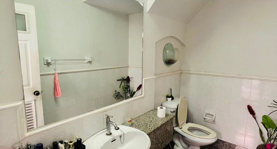 Reihenhaus zum Kauf mit 3 Zimmer in Chatuchak, Bangkok