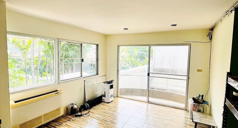 Reihenhaus zum Kauf mit 3 Zimmer in Chatuchak, Bangkok