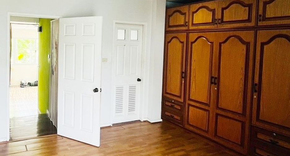 Reihenhaus zum Kauf mit 3 Zimmer in Chatuchak, Bangkok