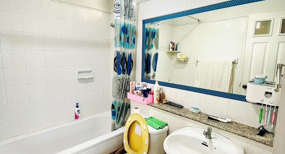 Reihenhaus zum Kauf mit 3 Zimmer in Chatuchak, Bangkok