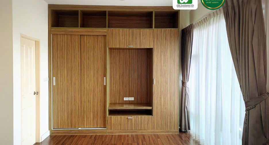 For sale 3 bedrooms townhouse in Prawet, Bangkok