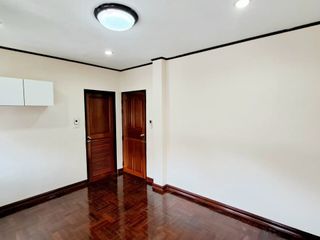ให้เช่า 4 ห้องนอน ทาวน์เฮ้าส์ ใน วัฒนา, กรุงเทพฯ