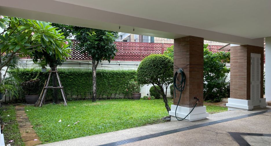 Haus zur Miete mit 4 Zimmer in Suan Luang, Bangkok