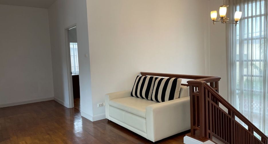 Haus zur Miete mit 4 Zimmer in Suan Luang, Bangkok
