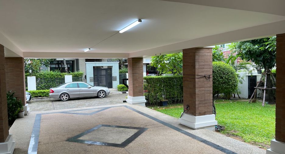 Haus zur Miete mit 4 Zimmer in Suan Luang, Bangkok