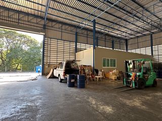For sale warehouse in Saphan Sung, Bangkok