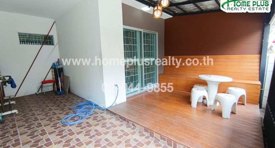 For sale 3 bedrooms townhouse in Khlong Sam Wa, Bangkok