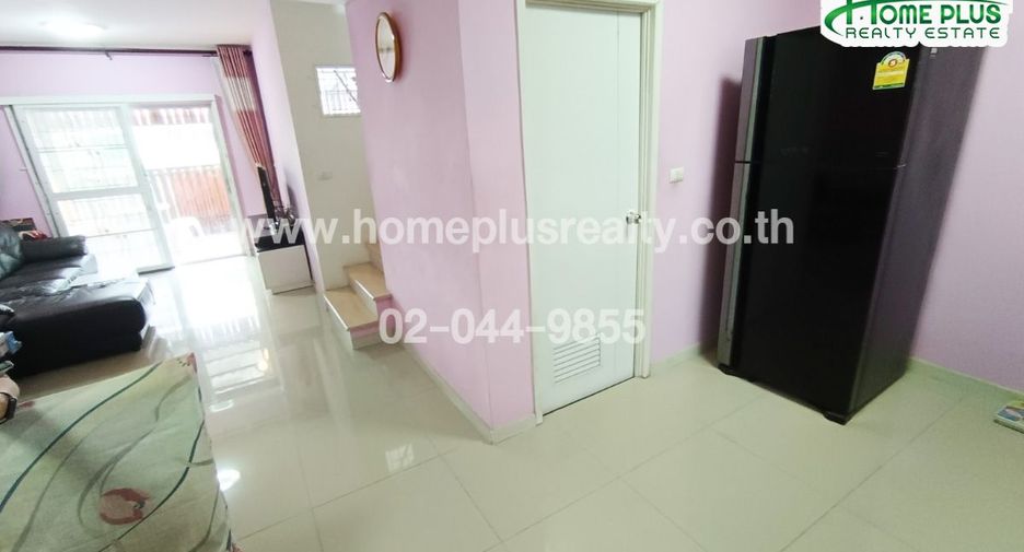 For sale 3 bedrooms townhouse in Khlong Sam Wa, Bangkok