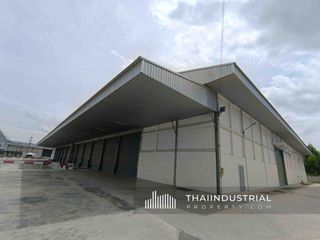 For rent warehouse in Mueang Chon Buri, Chonburi