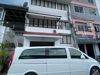 For rent 4 bed townhouse in Jomtien, Pattaya