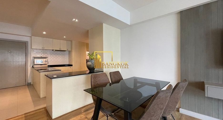 For rent 2 bedrooms apartment in Watthana, Bangkok