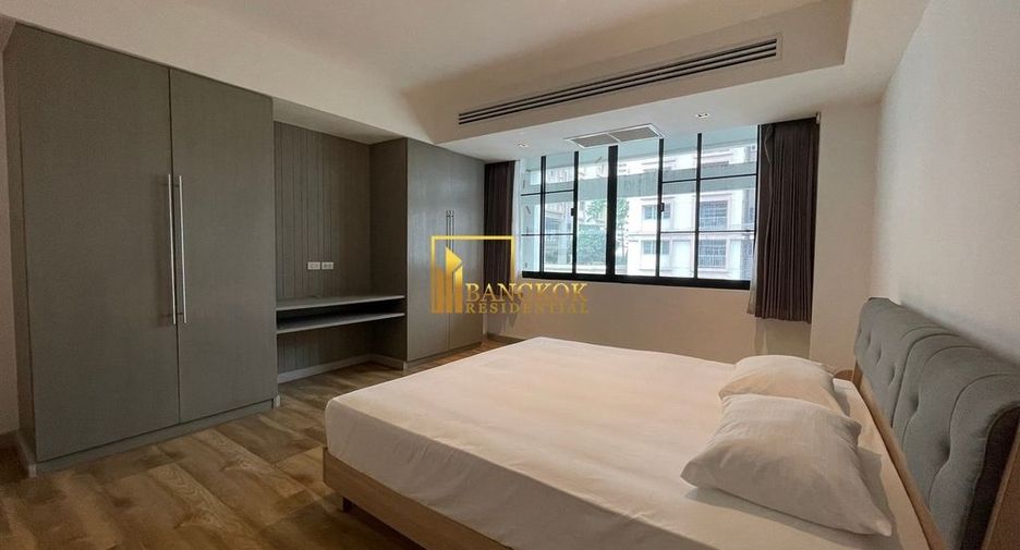 For rent 2 bedrooms apartment in Watthana, Bangkok