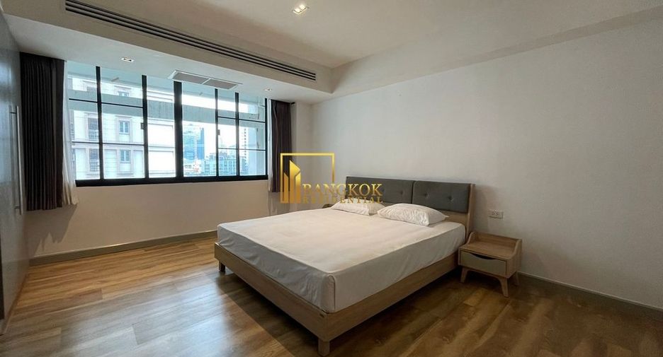 For rent 2 bedrooms apartment in Watthana, Bangkok