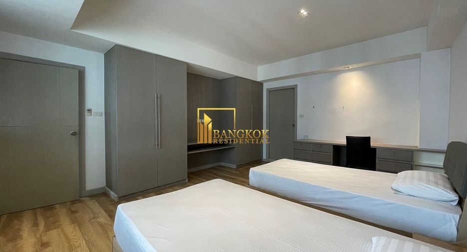For rent 2 bedrooms apartment in Watthana, Bangkok