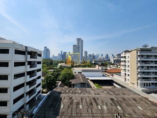 For rent 2 ベッドルーム condo in Watthana, Bangkok