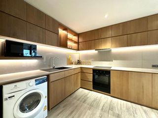 For rent 2 ベッドルーム serviced apartment in Pathum Wan, Bangkok