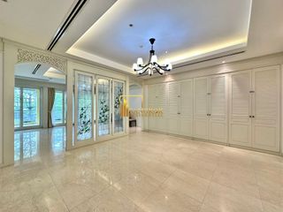 Condo en alquiler de 3 habitaciones en Sathon, Bangkok