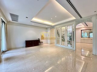 Condo en alquiler de 3 habitaciones en Sathon, Bangkok