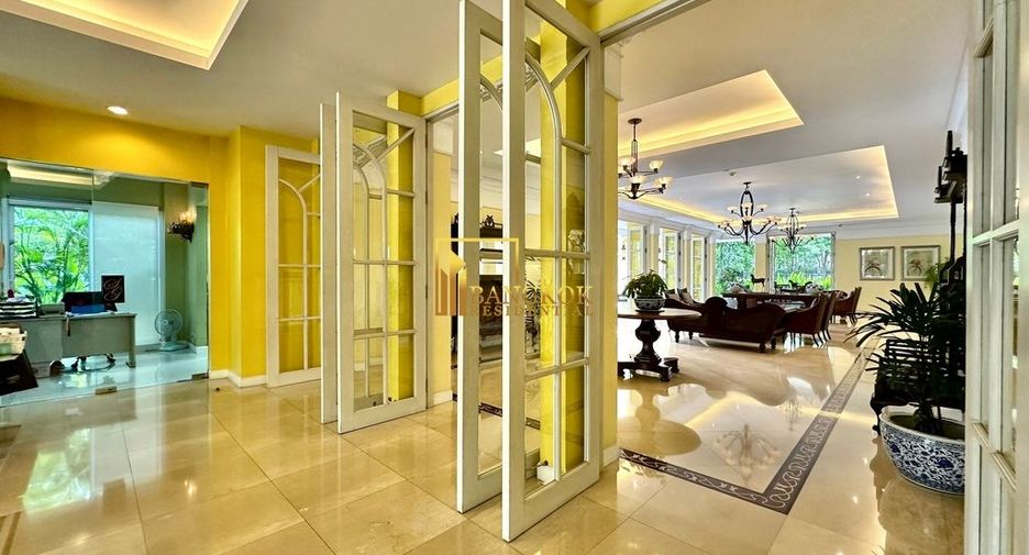 À louer 3 chambres condo à Sathon, Bangkok