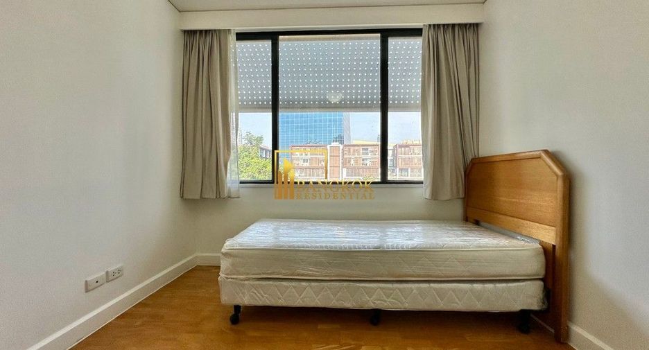 For rent 3 ベッドルーム apartment in Sathon, Bangkok