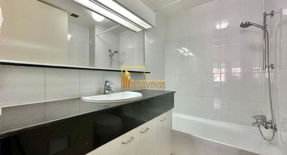 For rent 3 ベッドルーム apartment in Sathon, Bangkok