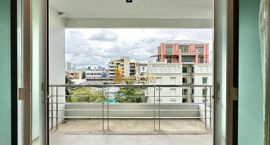 For rent 2 ベッドルーム condo in Yan Nawa, Bangkok