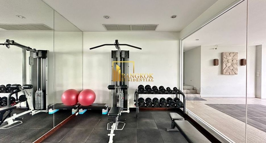 For rent 2 ベッドルーム condo in Yan Nawa, Bangkok