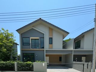 For Rent 4 Bedroom House In Mueang Chiang Mai