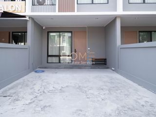 For sale 3 bed townhouse in Don Mueang, Bangkok