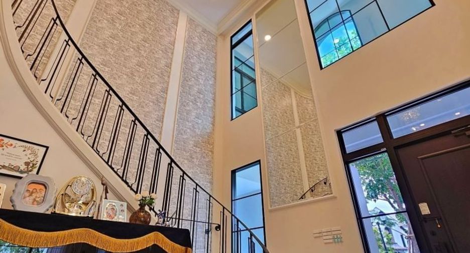 For rent and for sale 5 bedrooms house in Saphan Sung, Bangkok
