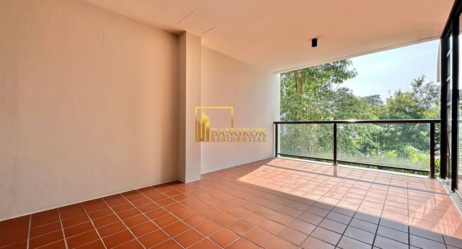 For rent 4 ベッドルーム apartment in Sathon, Bangkok