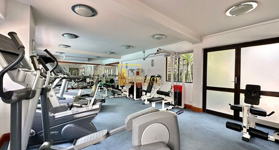 For rent 4 ベッドルーム apartment in Sathon, Bangkok