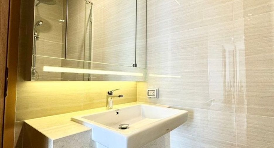 For rent and for sale 3 bedrooms condo in Watthana, Bangkok
