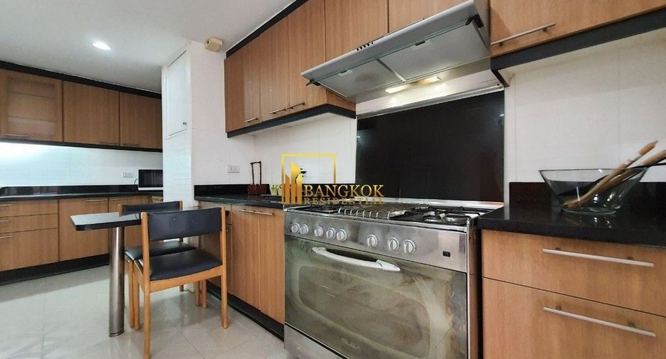 For rent 3 bedrooms apartment in Khlong Toei, Bangkok