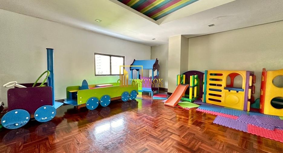 For rent 3 bedrooms apartment in Khlong Toei, Bangkok