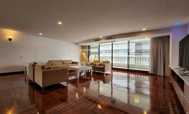 For rent 4 bedrooms apartment in Khlong Toei, Bangkok