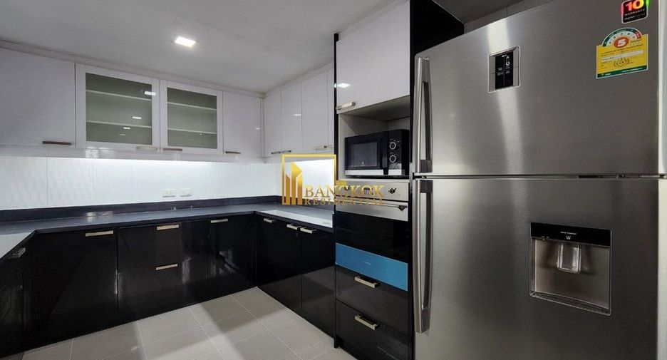 For rent 4 bedrooms apartment in Khlong Toei, Bangkok